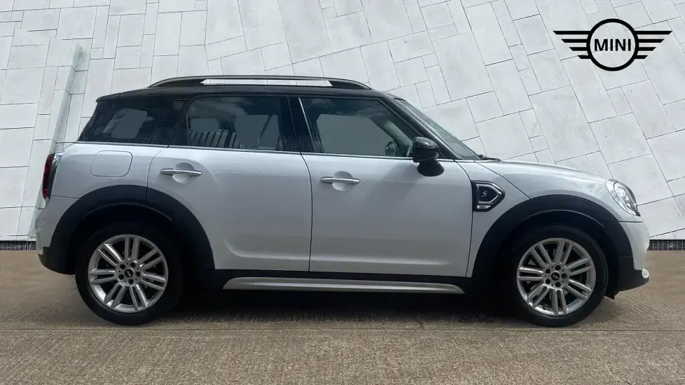 Used Mini Cooper S Countryman 192 HP (141 kW) 2018 White SUV