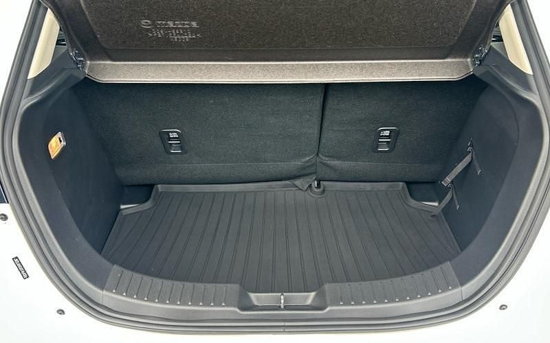 Used Mazda 2 Homura-Aka 90 HP (66 kW) 2024 Other Hatchback