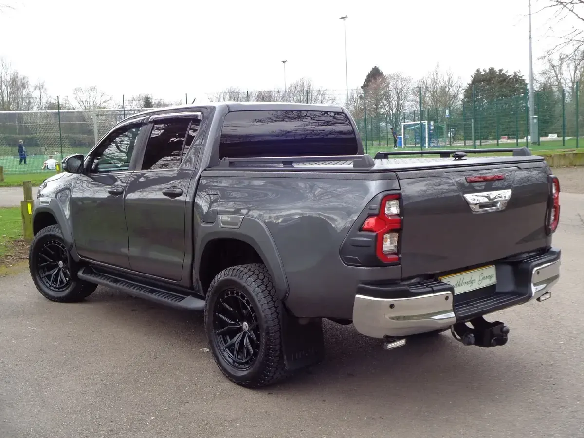 Used Toyota HiLux 2021 Decuma grey metallic Pickup