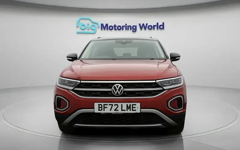 Usado VW T-Roc Style 150 HP (110 kW) 2025 SUV
