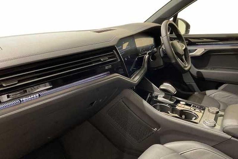 Used VW Touareg Black Edition 286 HP (210 kW) 2025 Silicon grey SUV
