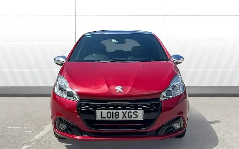 Used Peugeot 208 Prestige 208 HP (152 kW) 2018 Red Hatchback