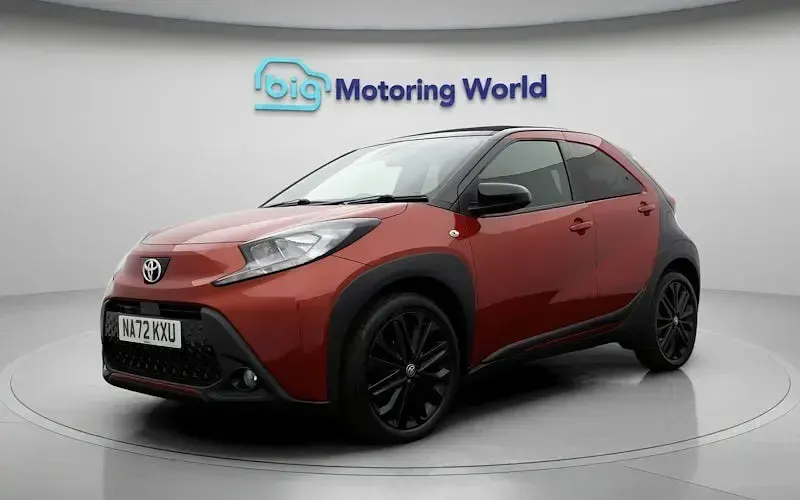 Used Toyota Aygo X Edition 72 HP (52 kW) 2022 Red SUV