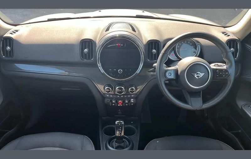 Used Mini Cooper Countryman Classic 134 HP (98 kW) 2022 Silver SUV