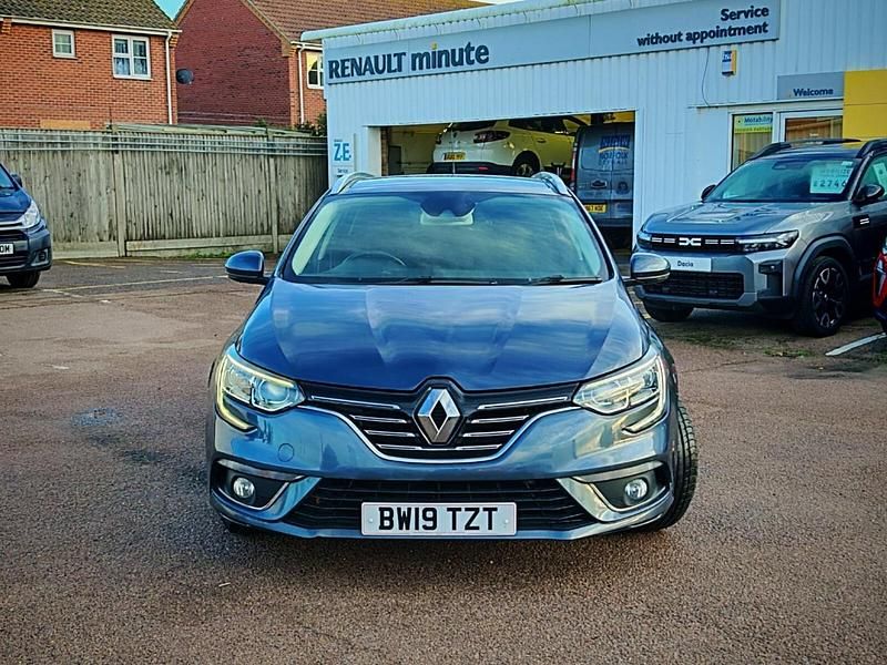Used Renault Mégane GrandTour Iconic 115 HP (84 kW) 2019 Grey  Estate