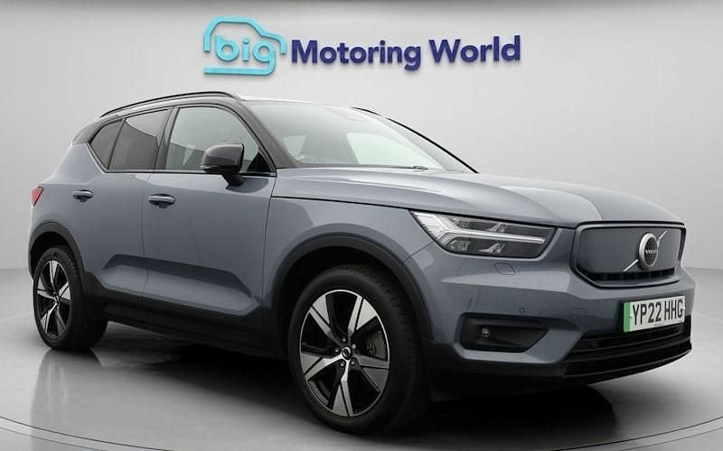Used 2023 Volvo XC40 Plus SUV | £21,200 (Good price) - Image 1/4