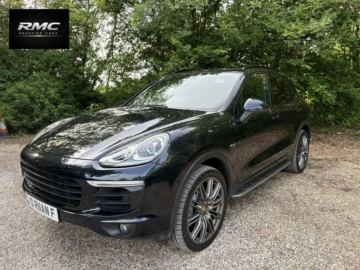 Used Porsche Cayenne 385 HP (283 kW) 2016 Blue SUV