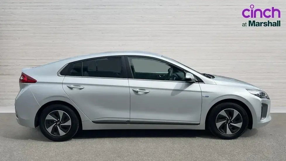 Used Hyundai Ioniq Premium SE 141 HP (103 kW) 2019 Silver Hatchback