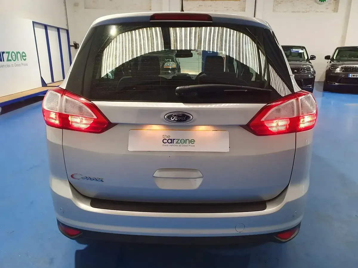 Used Ford Grand C-Max Titanium 120 HP (88 kW) 2018 Silver MPV