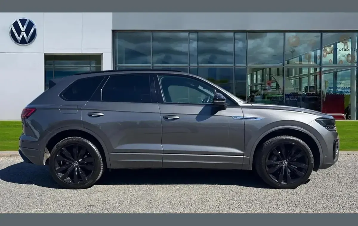 Used VW Touareg Black Edition 286 HP (210 kW) 2021 Silicon grey metallic SUV