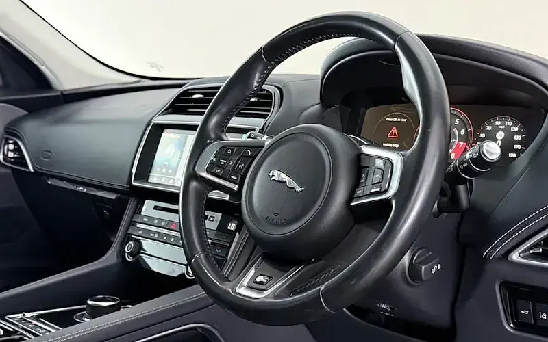 Used Jaguar F-Pace Supercharged 381 HP (280 kW) 2017 Grey SUV