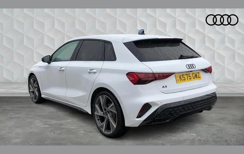 Used Audi A3 Black Edition 147 HP (108 kW) 2025 White Hatchback