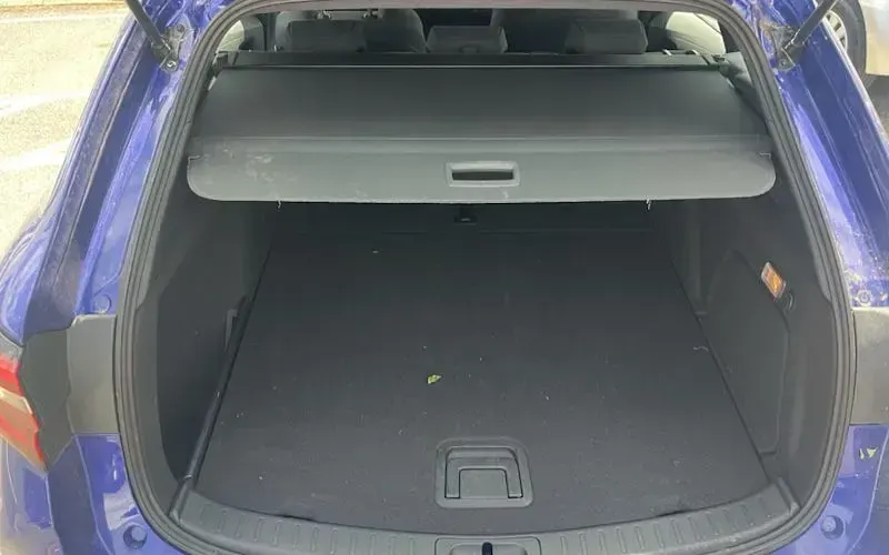 Used Toyota Corolla 178 HP (130 kW) 2025 Blue Estate