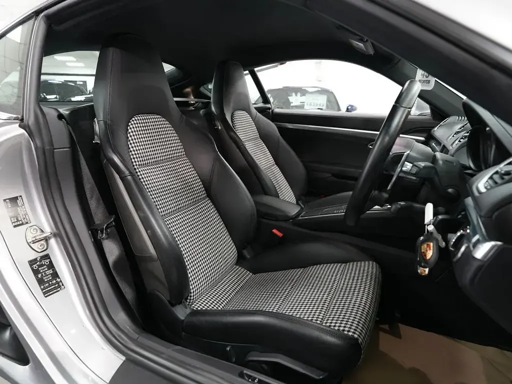 Used Porsche 718 400 HP (294 kW) 2022 Silver Coupe