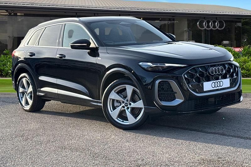 New Audi Q5 S-Line 2026 Black SUV
