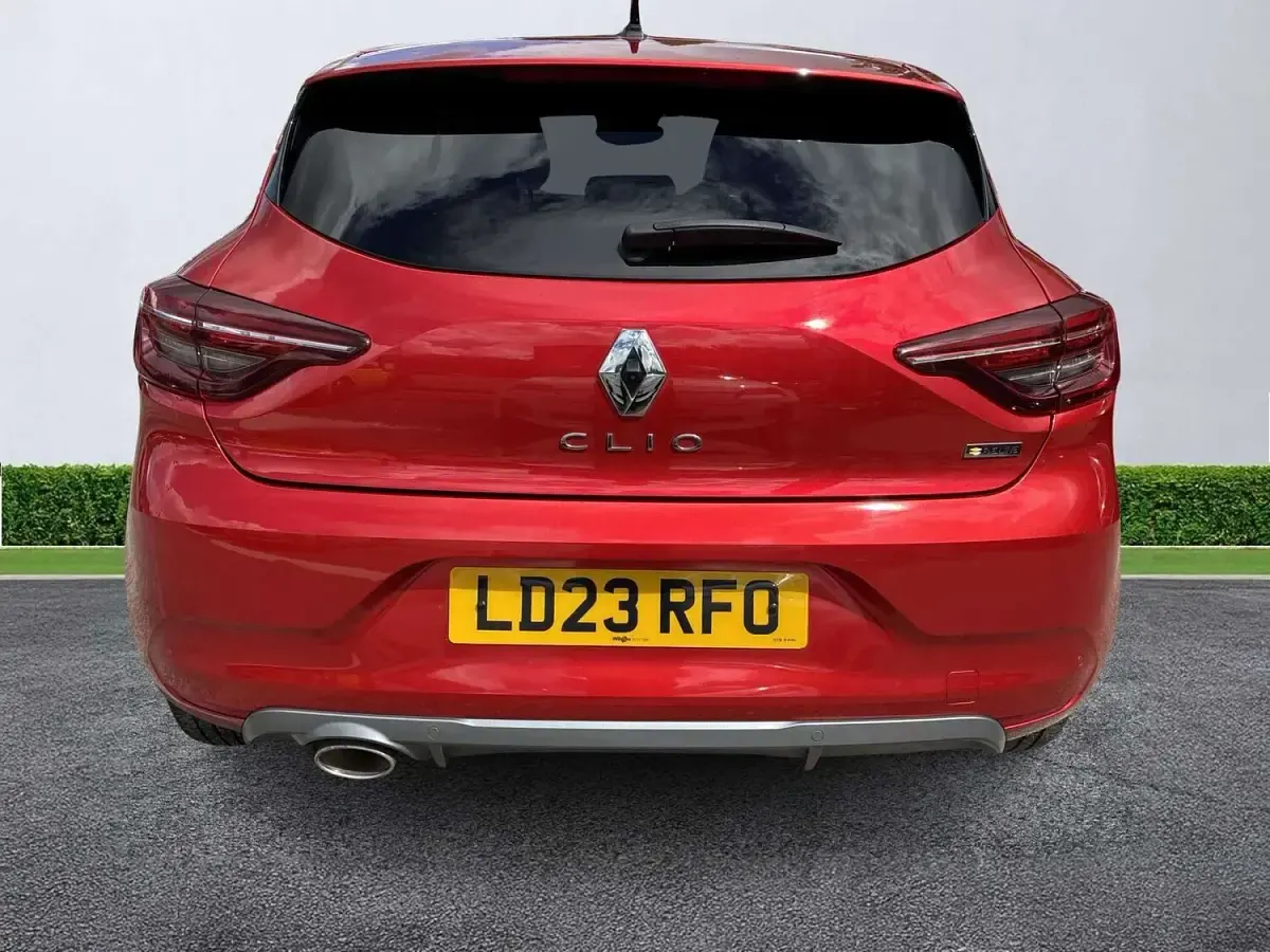 Used Renault Clio RS Line 90 HP (66 kW) 2023 Red Hatchback