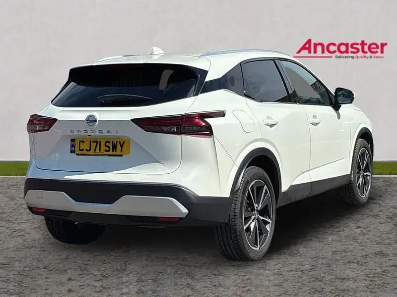 Used Nissan Qashqai Tekna 2021 White SUV