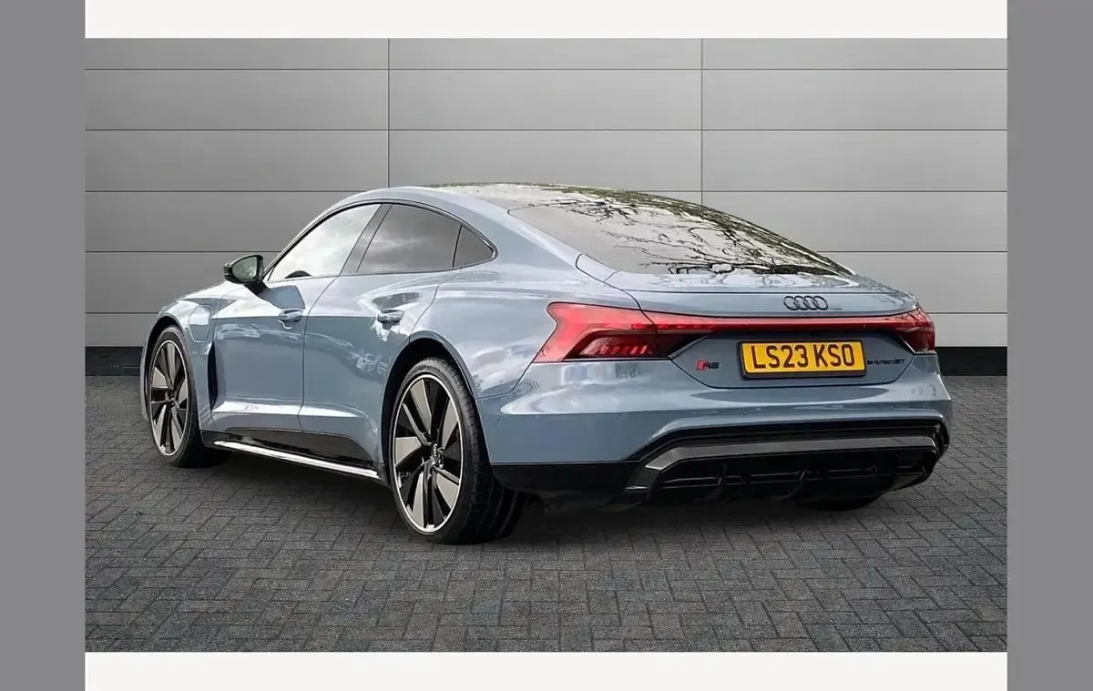 Used Audi RS e-tron GT Design 475 kW (646 HP) 2023 Kemora grey Sedan