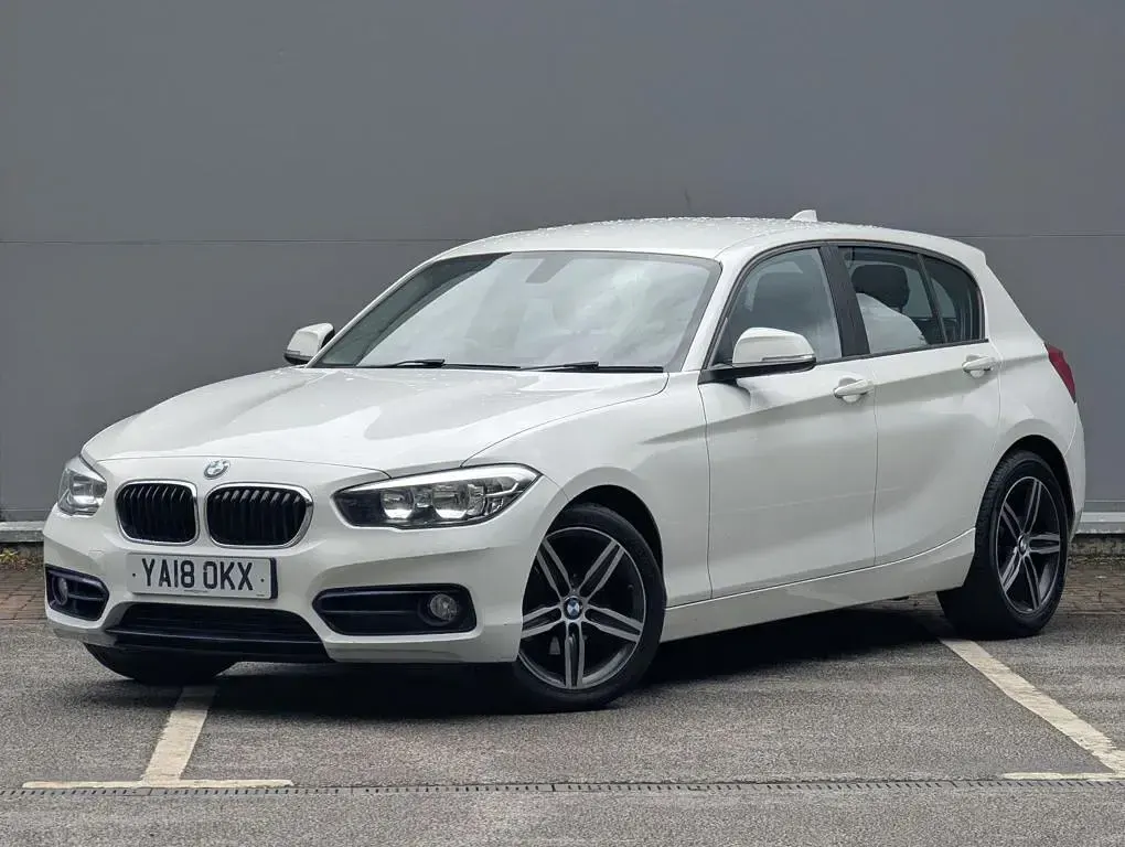 Used BMW 118 Sport Line 2018 White Hatchback