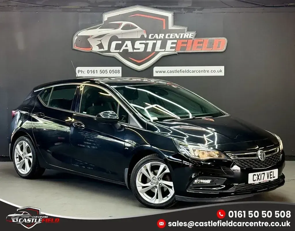 Used Vauxhall Astra SRi 105 HP (77 kW) 2017 Hatchback