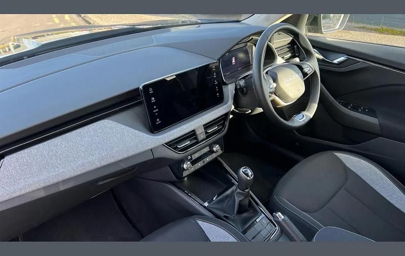 Used Skoda Kamiq SE 95 HP (69 kW) 2025 Black magic pearl effect SUV