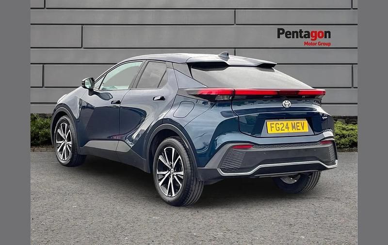 Used Toyota C-HR Design 138 HP (101 kW) 2024 Blue SUV