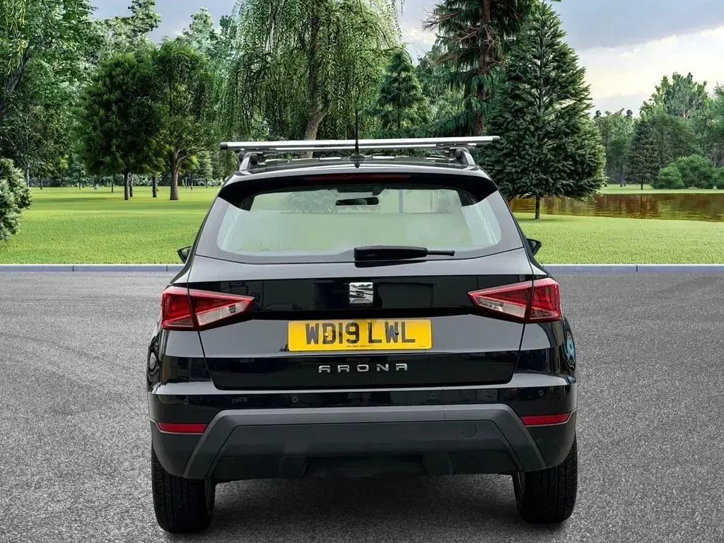 Used Seat Arona SE Technology 95 HP (69 kW) 2019 Black SUV