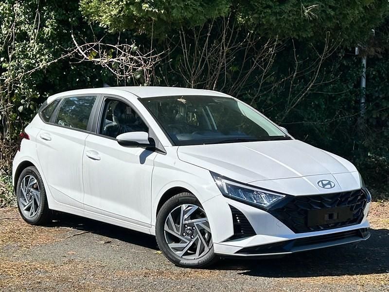 Vibrant blue Used 2024 Hyundai i20 Premium Hatchback | £18,261 (A bit pricey) - Image 1/3