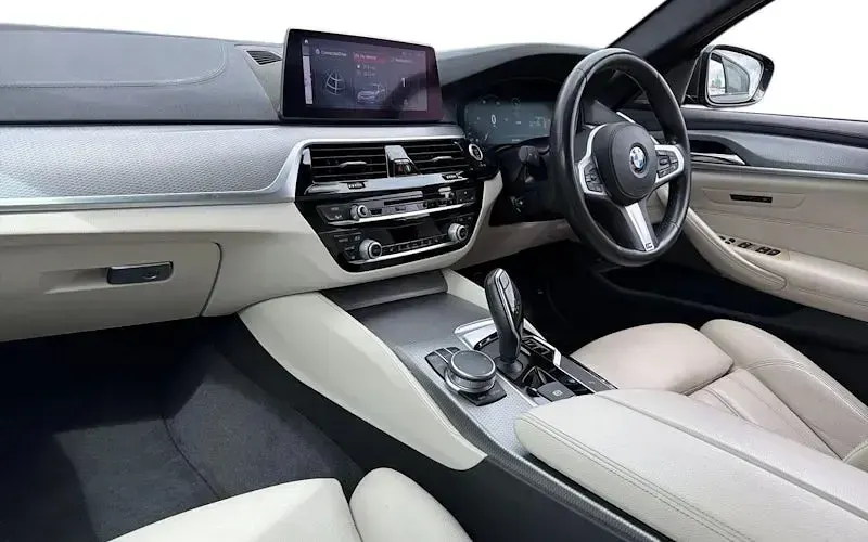 Used BMW 530 M Sport 252 HP (185 kW) 2019 Grey Sedan