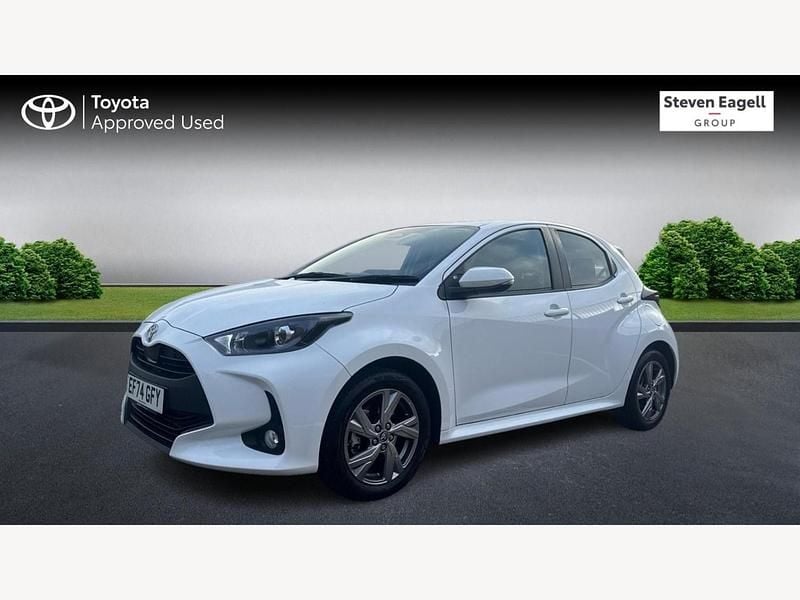 Used Toyota Yaris Hybrid 2024 White Hatchback
