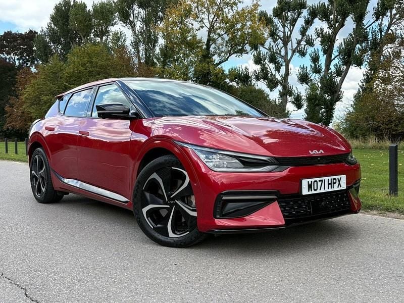 Runway red Used 2021 Kia EV6 3 SUV | £24,995 (A bit pricey) - Image 1/2
