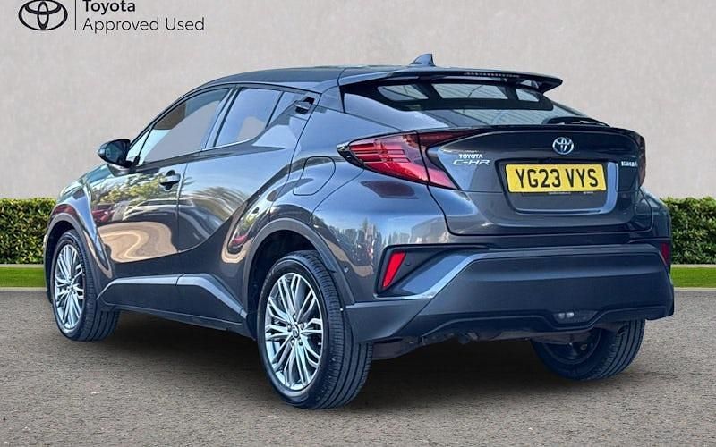 Second-hand Toyota C-HR 122 CP (89 kW) 2023 Gri SUV