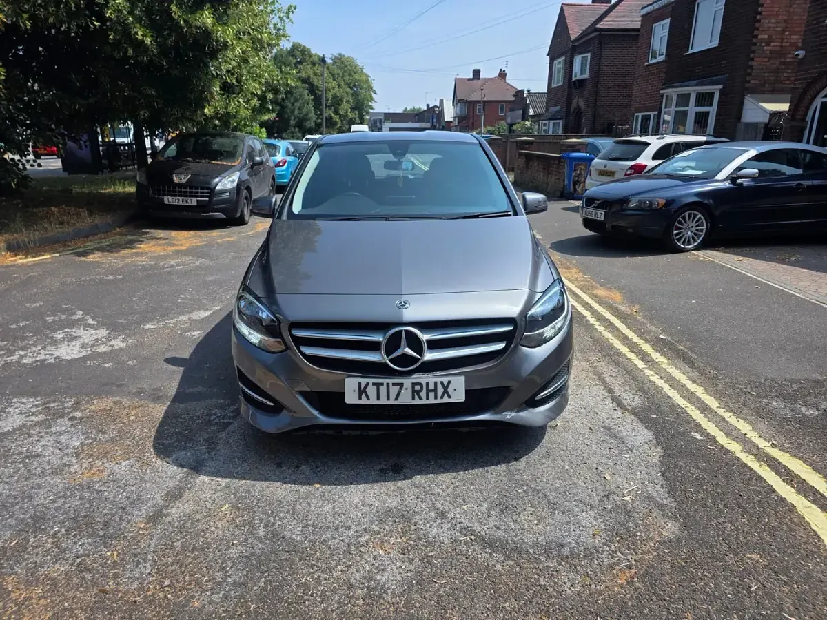 Used Mercedes B180 SE 2017 Grey Hatchback
