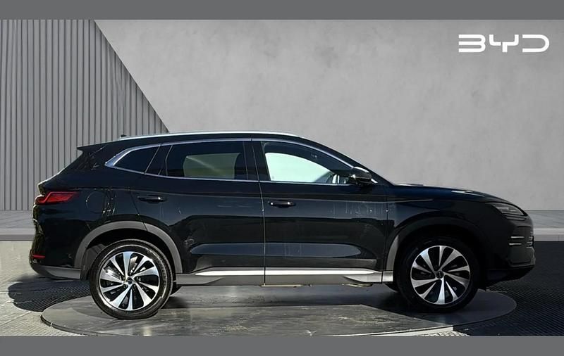 Black Used 2025 BYD Seal U Boost SUV | £28,990 (Good price) - Image 1/4