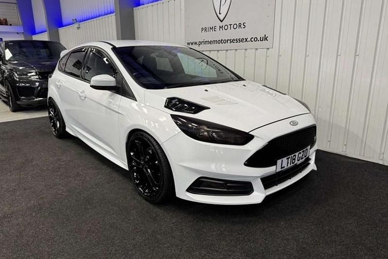 White Used 2018 Ford Focus ST Hatchback | £13,749 (Good price) - Image 1/1