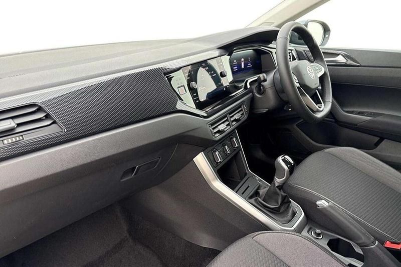 Used VW Taigo Life 95 HP (69 kW) 2025 Grey SUV