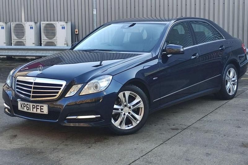 Blue Used 2011 Mercedes E200 Avantgarde Sedan | £7,800 (Fair price) - Image 1/1