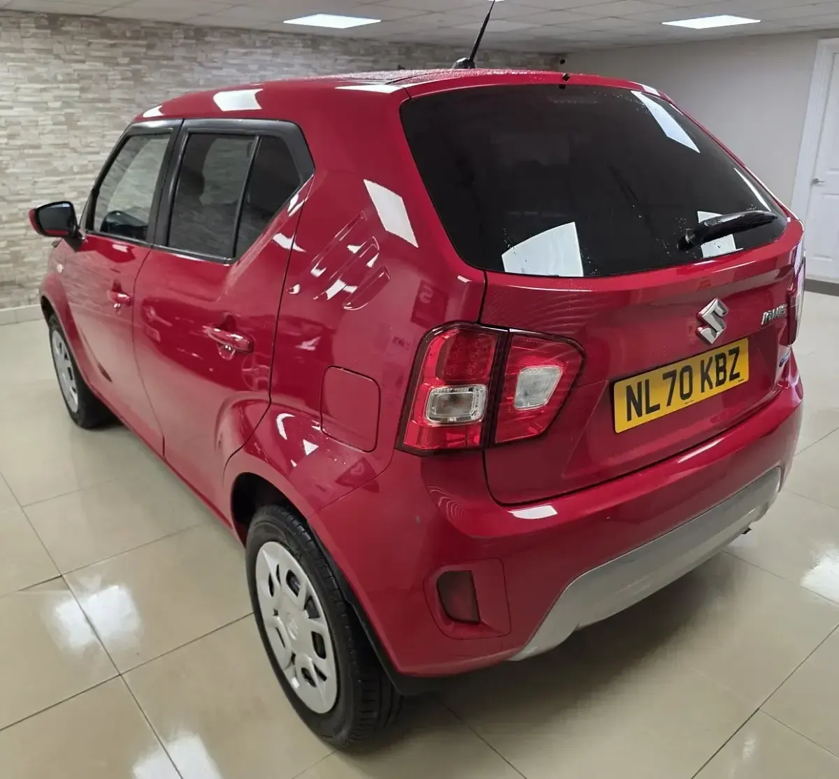 Used Suzuki Ignis SZ3 83 HP (61 kW) 2020 Red SUV