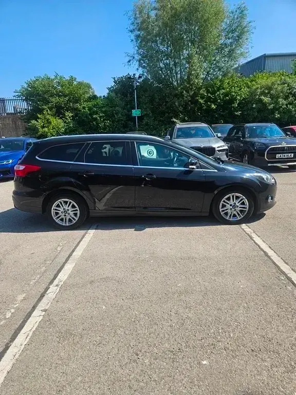 Used Ford Focus Titanium 2013 Black Estate