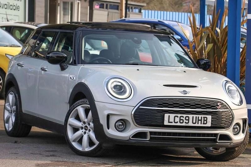 Silver Used 2019 Mini Cooper Clubman Exclusive Estate | £15,991 (Good price) - Image 1/1
