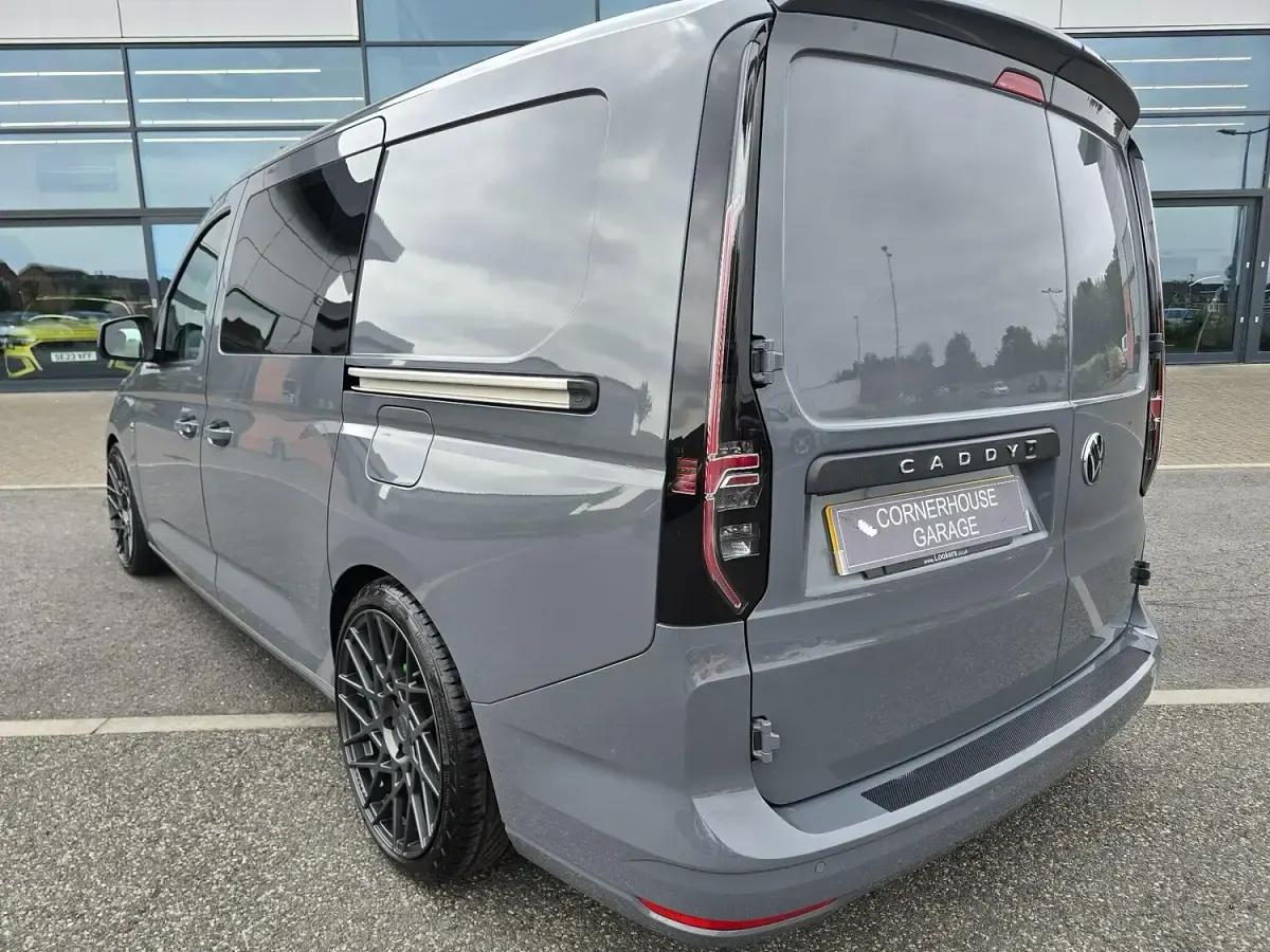 Used VW Caddy Maxi Pro 122 HP (89 kW) 2022 Grey MPV