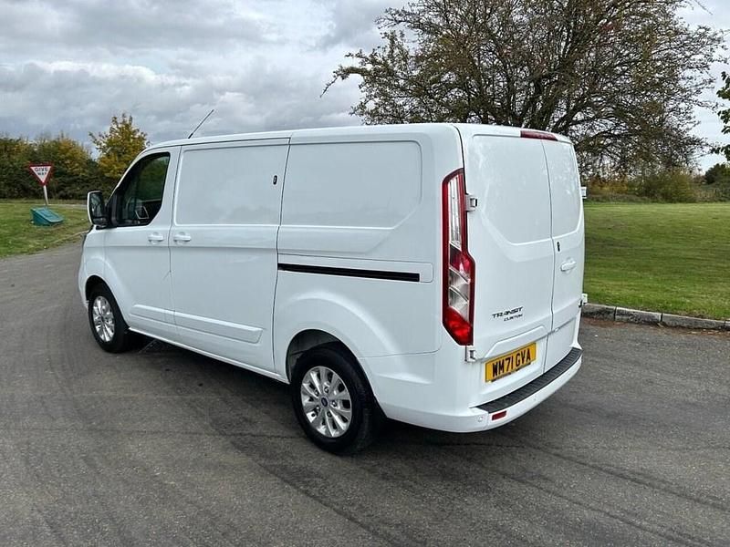 Used Ford Transit Custom Limited 130 HP (95 kW) 2022 White Van