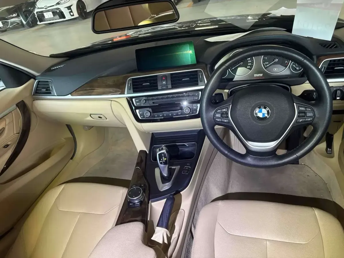Used BMW 320 Luxury Line 2016 Blue Estate