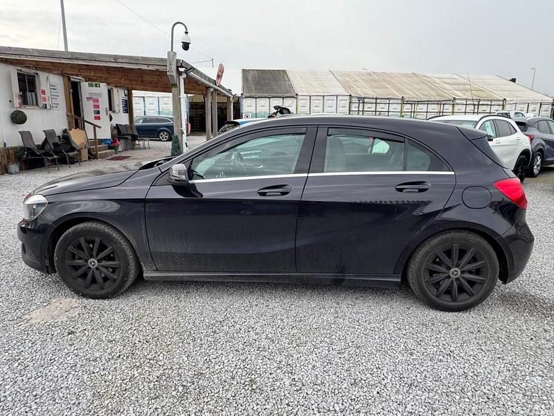 Used Mercedes A180 SE 2014 Mauve/purple Hatchback