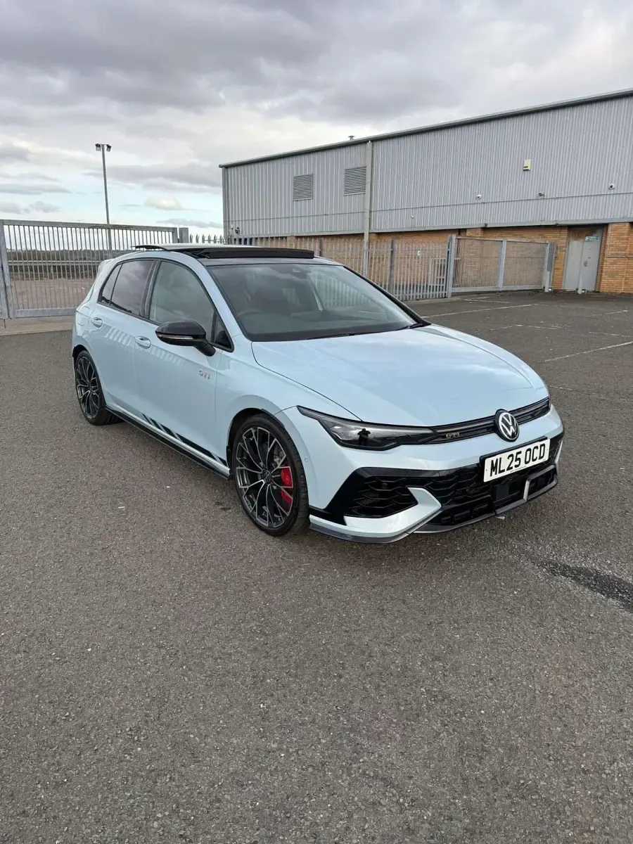 Used VW Golf VIII GTI Clubsport 300 HP (220 kW) 2025 Blue Hatchback