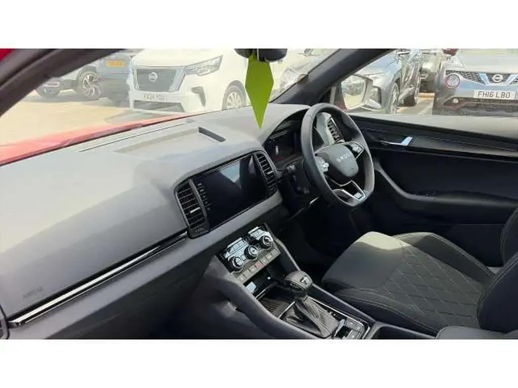Used Skoda Karoq SportLine 150 HP (110 kW) 2025 SUV
