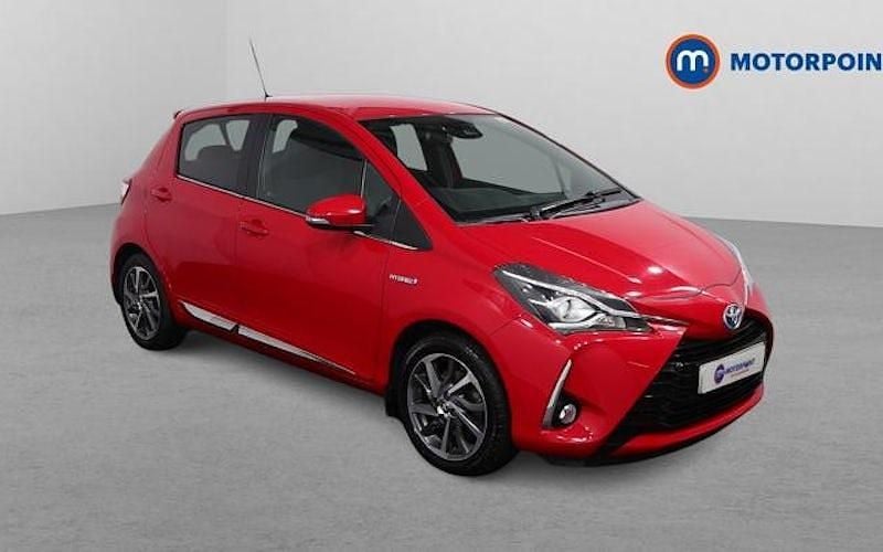 Usado Toyota Yaris Hybrid 101 CV (74 kW) 2020 Utilitario
