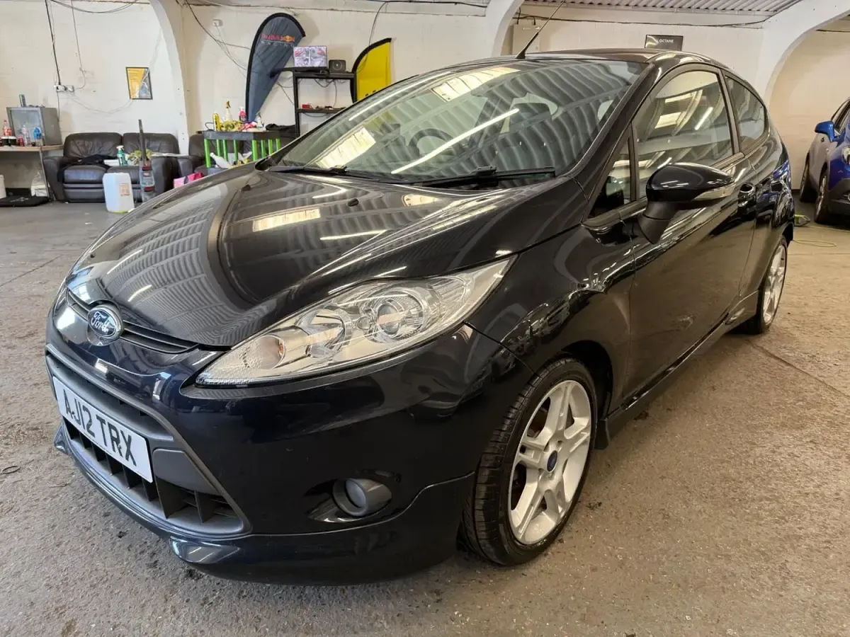 Used Ford Fiesta Zetec 2012 Black Hatchback