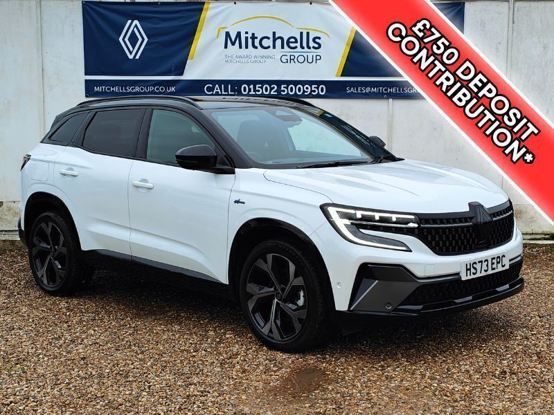 White with black roof Used 2024 Renault Austral Techno Esprit Alpine SUV | £26,495 (Fair price) - Image 1/4