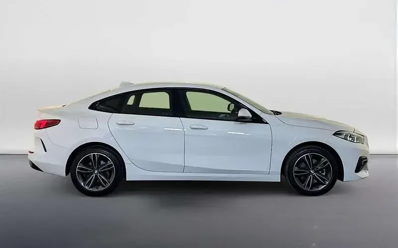 Used BMW 218 Gran Coupé Sport Line 136 HP (100 kW) 2023 White Coupe